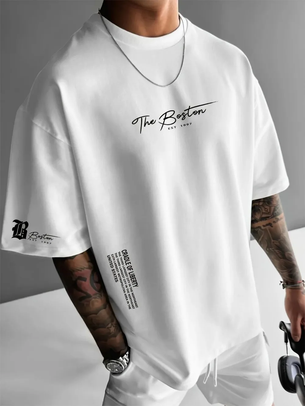 最新の高級メンズブランド、レタープリントTシャツ、100%純 - Streetwear Brand Marketing のレビューと価格