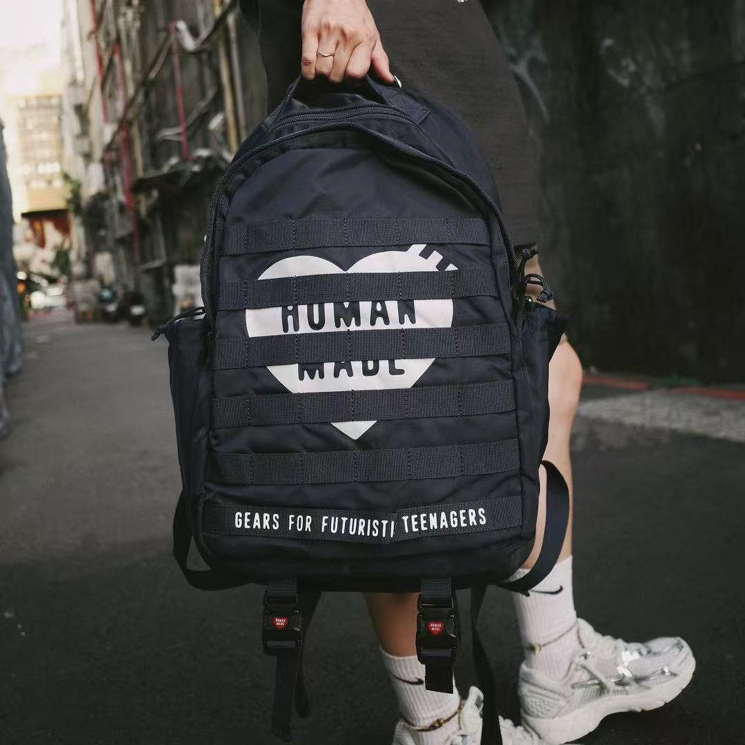 HUMAN MADE ミリタリーバックパック トレンディブラ - Streetwear Brand Backpack のレビューと価格